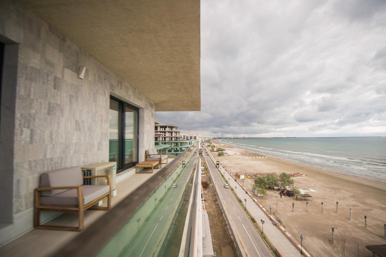 Luxury Promenada Apartment - Frontal Beachfront Mamaia Nord Năvodari Exteriör bild