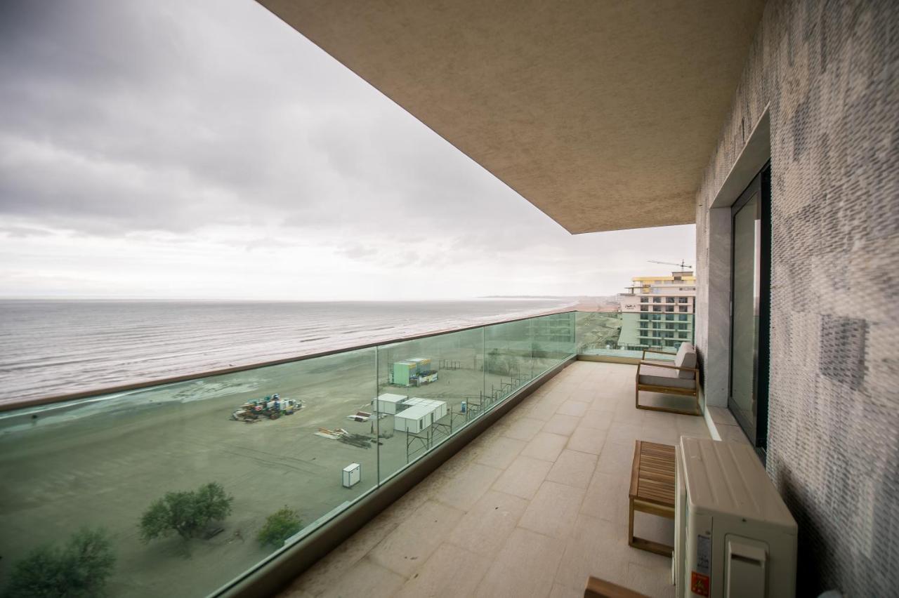 Luxury Promenada Apartment - Frontal Beachfront Mamaia Nord Năvodari Exteriör bild