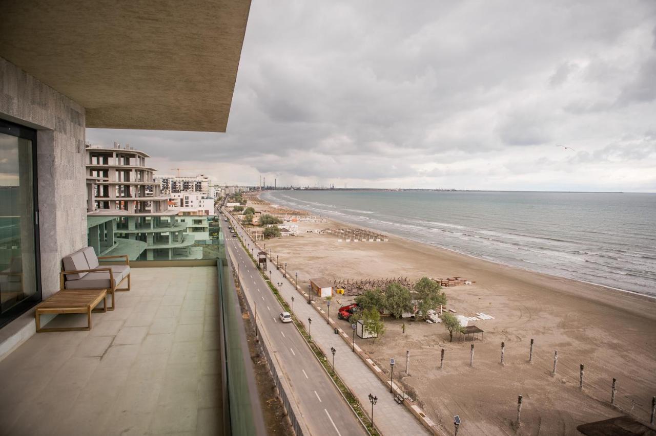 Luxury Promenada Apartment - Frontal Beachfront Mamaia Nord Năvodari Exteriör bild