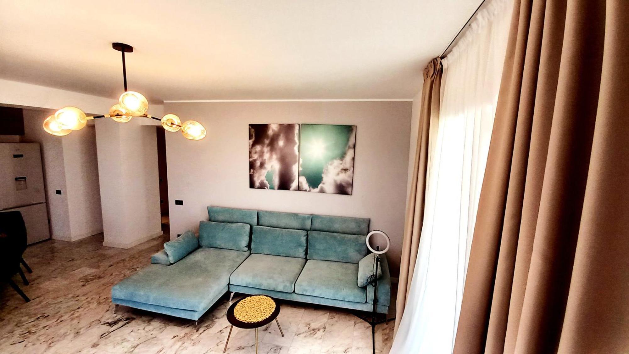 Luxury Promenada Apartment - Frontal Beachfront Mamaia Nord Năvodari Exteriör bild