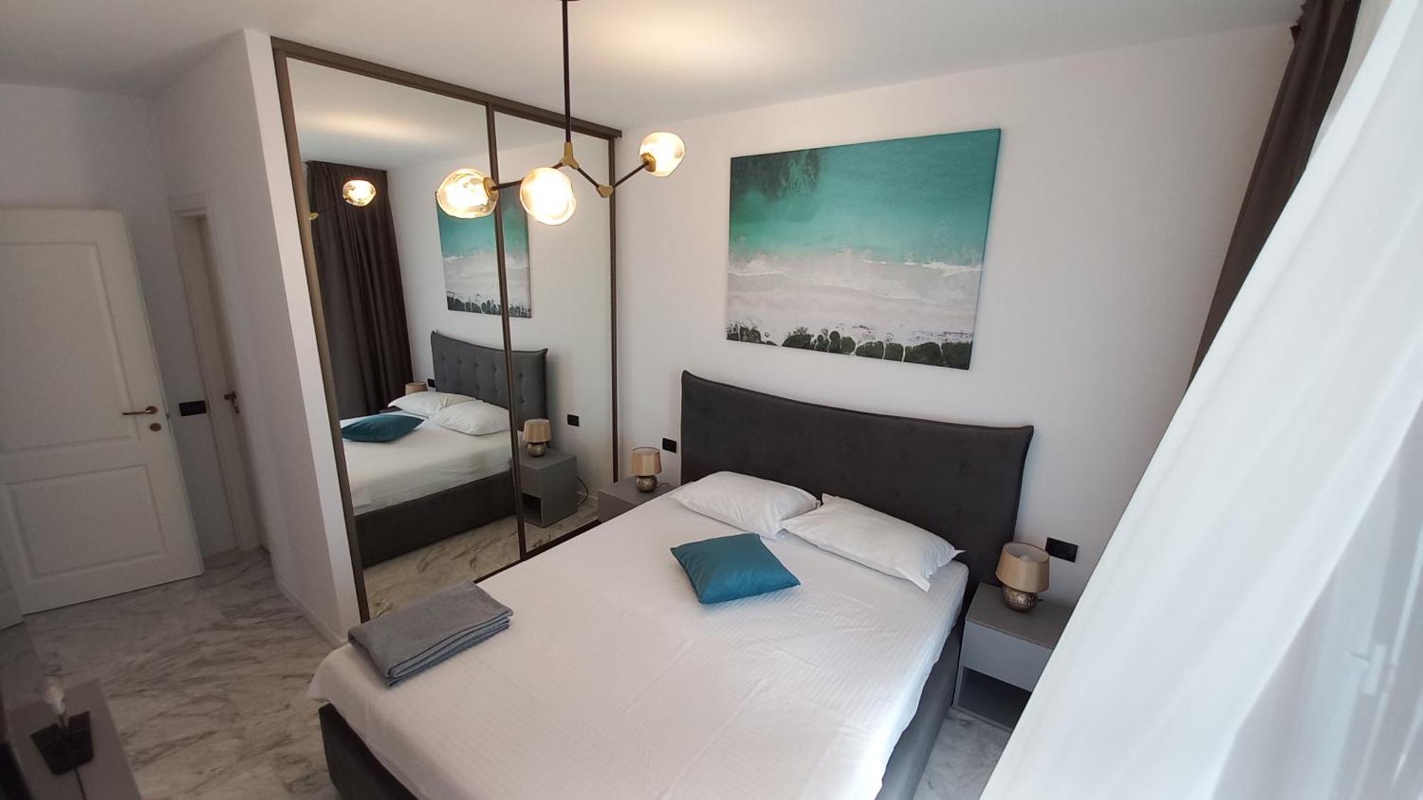Luxury Promenada Apartment - Frontal Beachfront Mamaia Nord Năvodari Exteriör bild