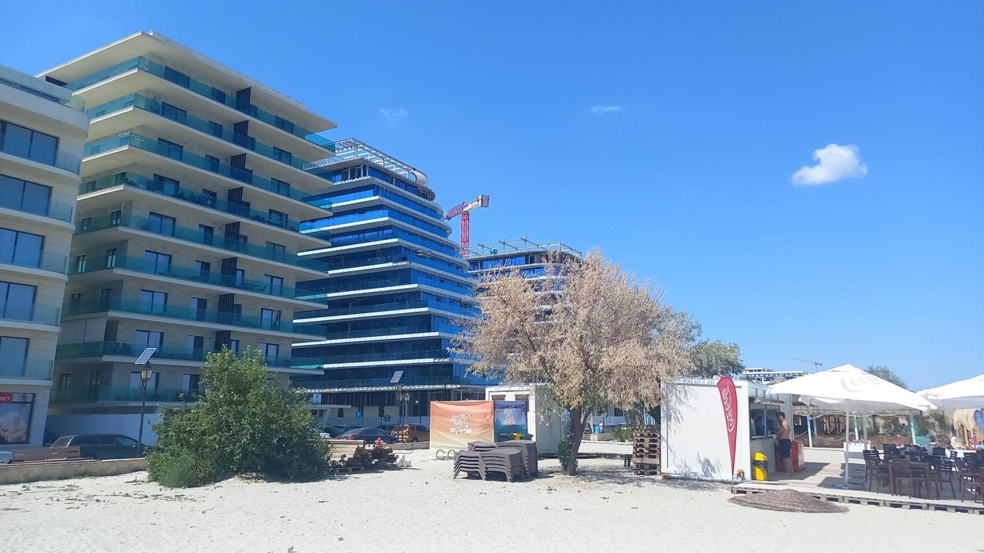 Luxury Promenada Apartment - Frontal Beachfront Mamaia Nord Năvodari Exteriör bild