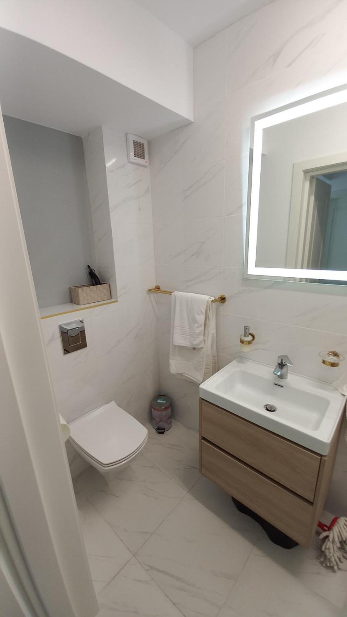 Luxury Promenada Apartment - Frontal Beachfront Mamaia Nord Năvodari Exteriör bild